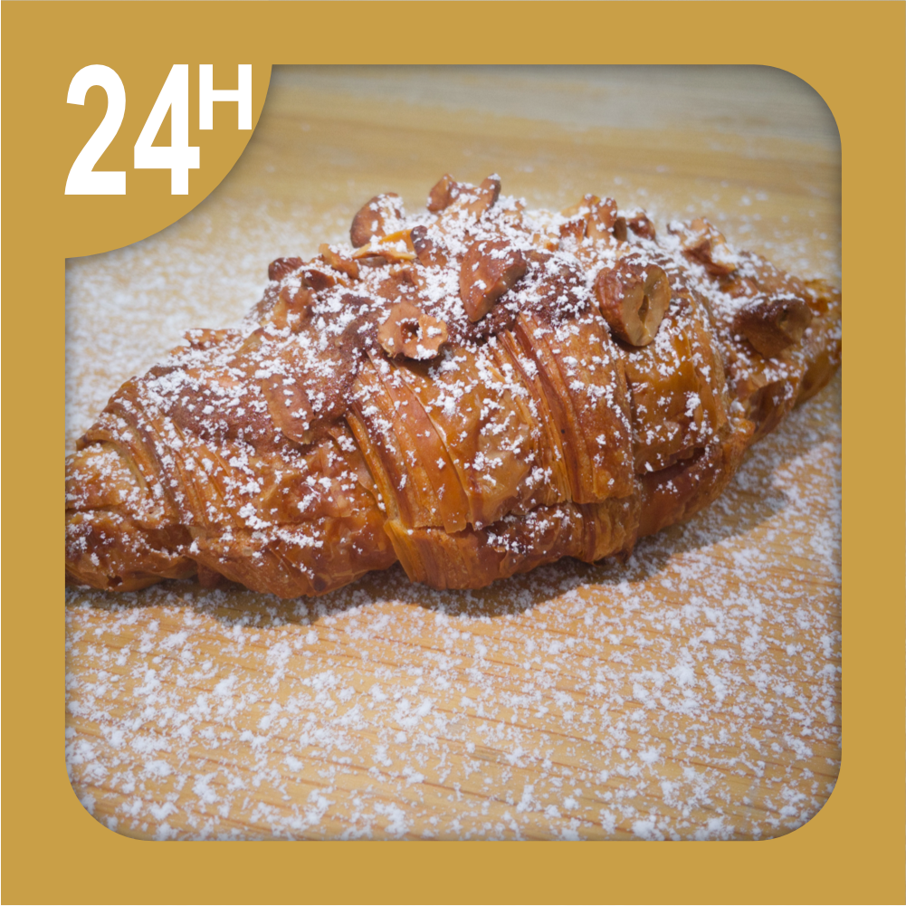 [CRD008L] Cashew Croissant